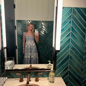 Meet your Posher, Lucy